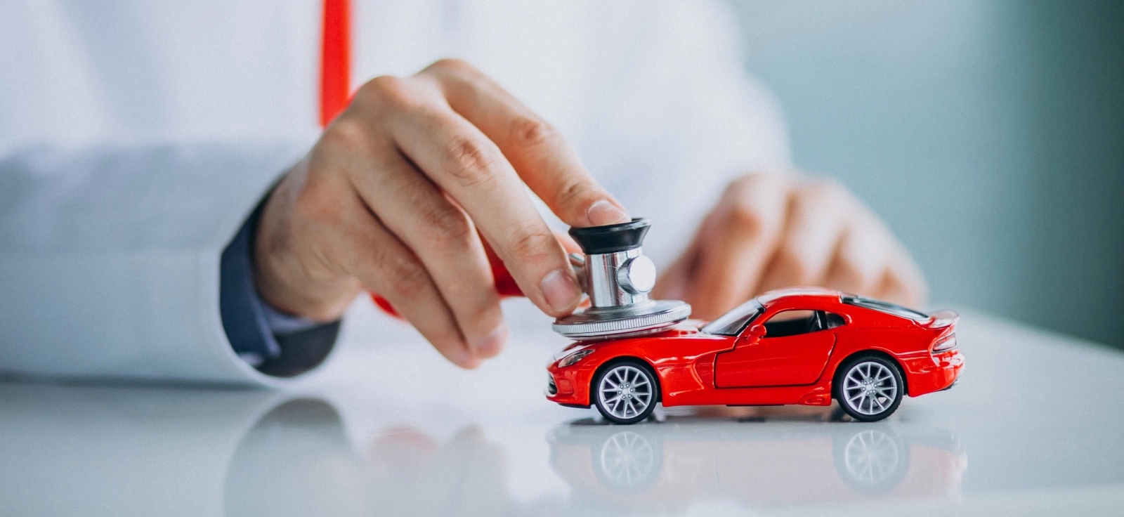 Auto osiguranje kao zaštita vozila i vozača uz različite polise pokrića