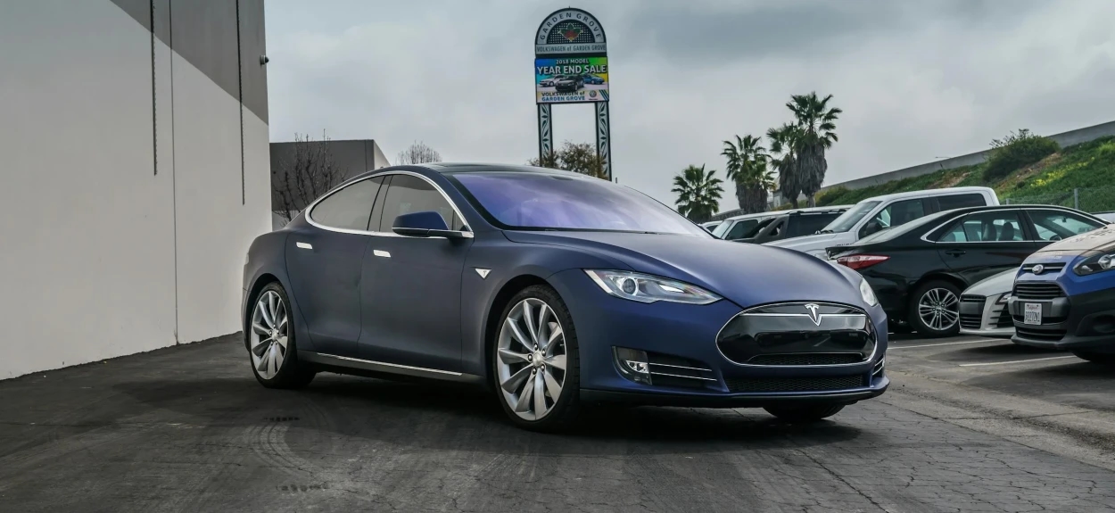 Rast električnih automobila na globalnom tržištu tokom poslednje decenije
