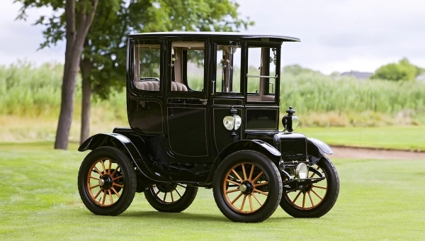 Prvi električni automobil iz 19. veka, pionir ranog razvoja EV vozila