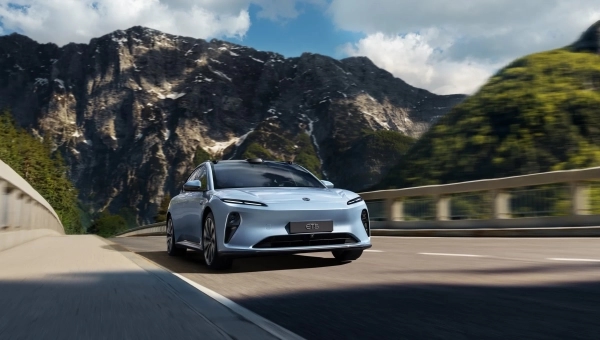 NIO ET5 premium električni automobil, kineski brend koji konkuriše evropskim proizvođačima