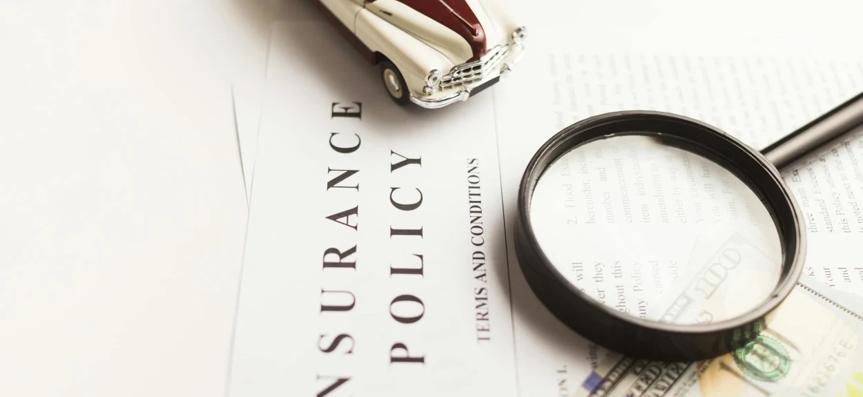 Polisa auto osiguranja sa novčanicom – obavezno osiguranje i kasko za polovni automobil odmah nakon kupovine.