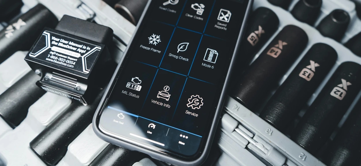 OBD2 dijagnostika automobila pomoću mobilne aplikacije