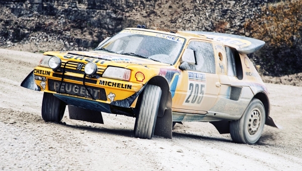 Peugeot 205 T16 reli automobil na trci Dakar
