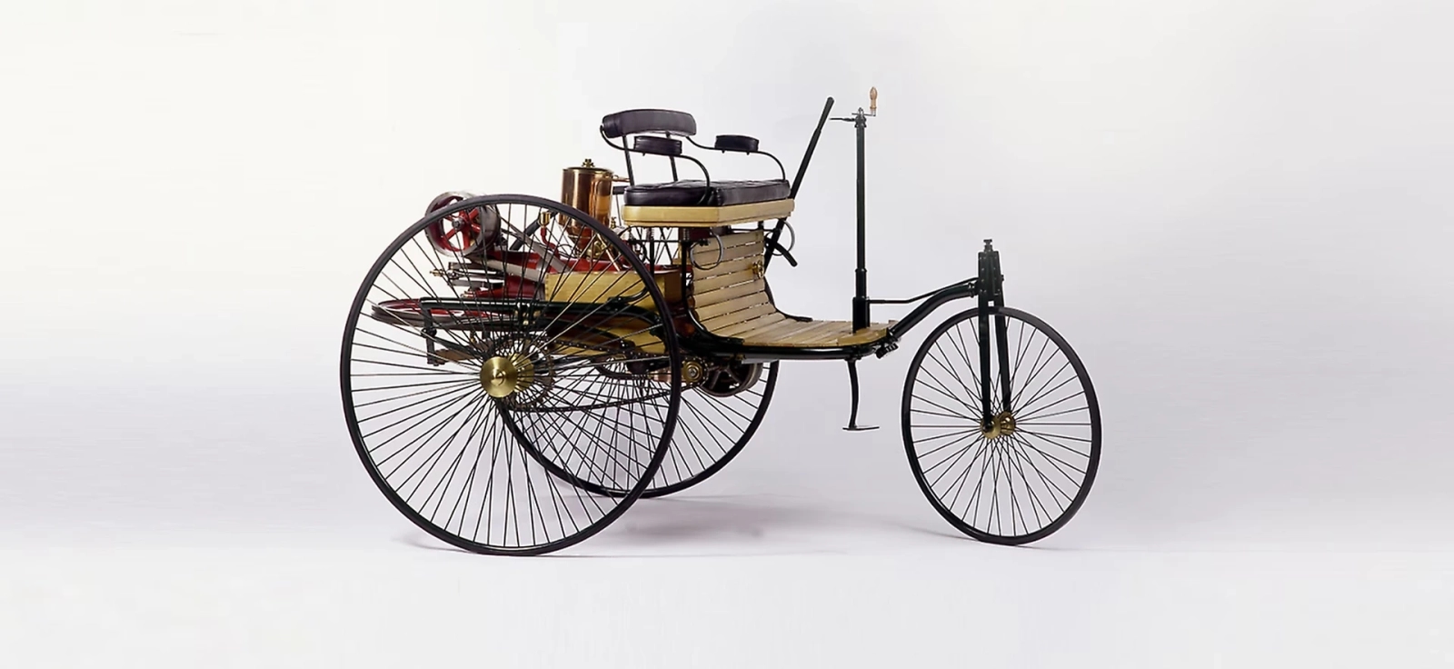 Benz Patent-Motorwagen iz 1886. godine – prvi automobil na benzin u istoriji, izum Karla Benca