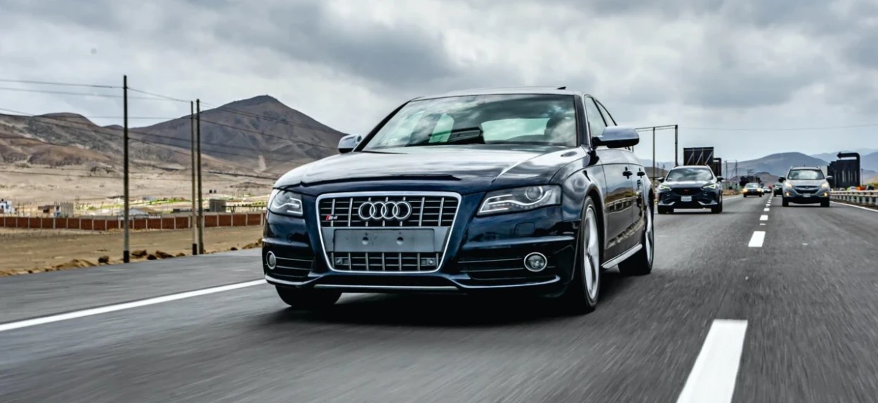 Audi na autoputu ka Srbiji, povratak kupljenog automobila iz Nemačke